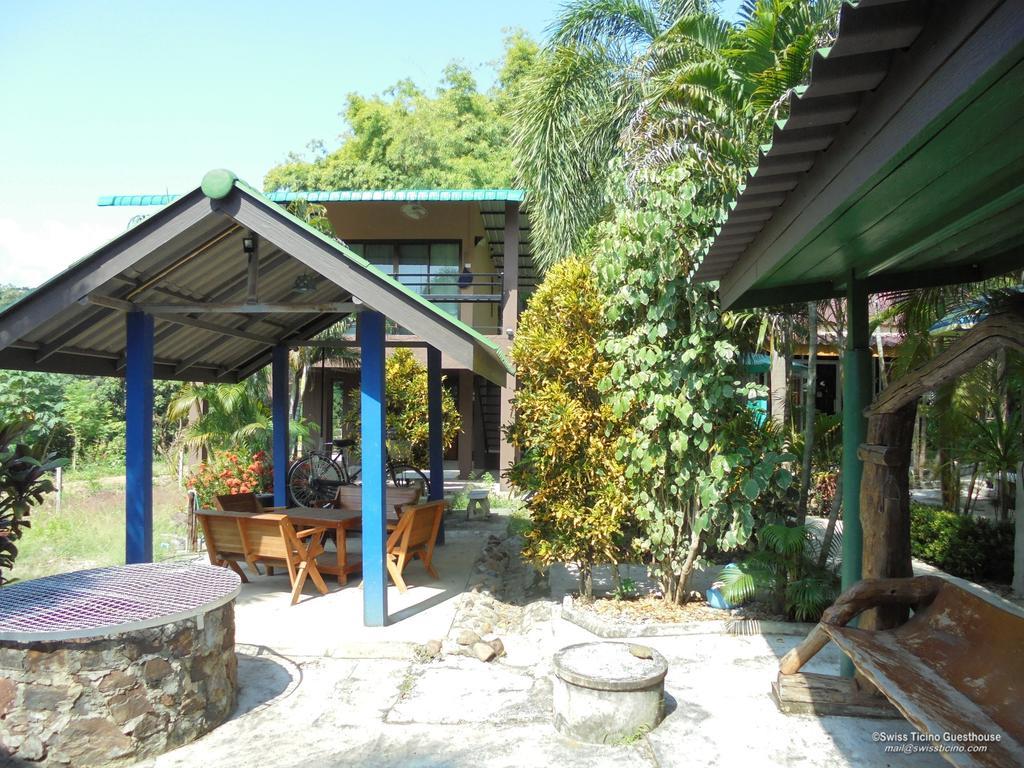 Swiss Ticino Guesthouse & Restaurant Mae Wang Exterior foto